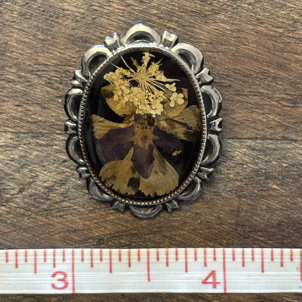 Pressed Dried Real Flowers Pansy Resin Oval Brooch Silver Tone